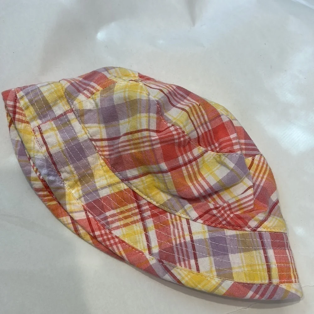 Old Navy plaid bucket hat size 12-24 months sun hat pink coral yellow purple